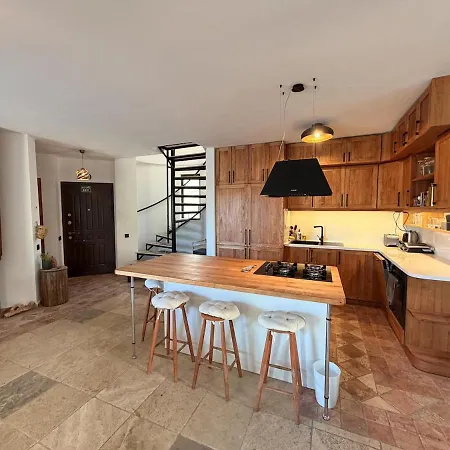Вилла Lycia With Private Pool, Roof Terrace, Bbq Area And Garden