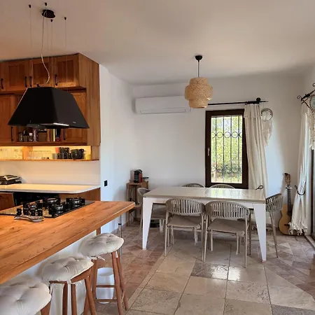 Вилла Lycia With Private Pool, Roof Terrace, Bbq Area And Garden Каш