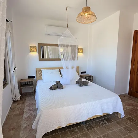 Вилла Lycia With Private Pool, Roof Terrace, Bbq Area And Garden Каш